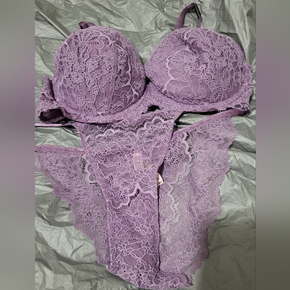Victoria's Secret Lavender Lace Bra and Panty Set